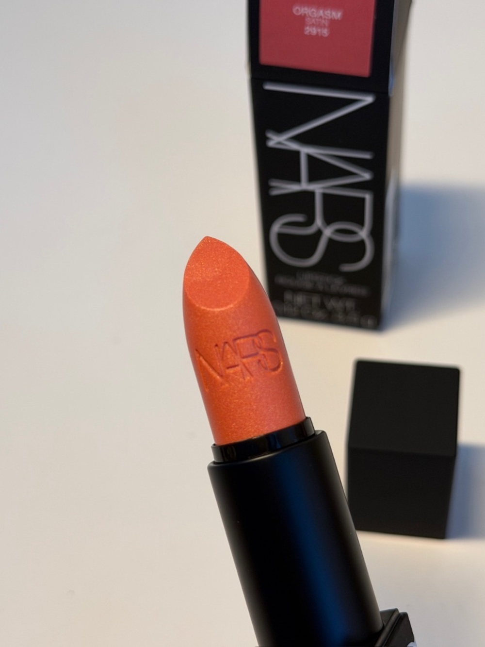 NEW RARE Nars Lipstick Rouge in ORGASM 3.4g HTF - Picture 2 of 6